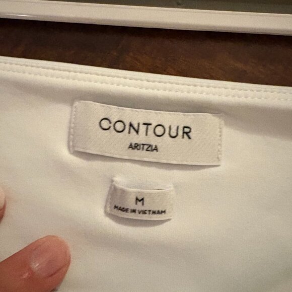 Aritzia Original Contour Squareneck Bodysuit - White - Size M - Picture 6 of 7